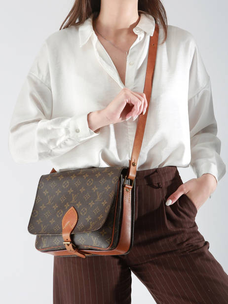 Preloved Cartouchière Monogram Crossbody Bag Louis vuitton Brown second life 1217065 other view 1