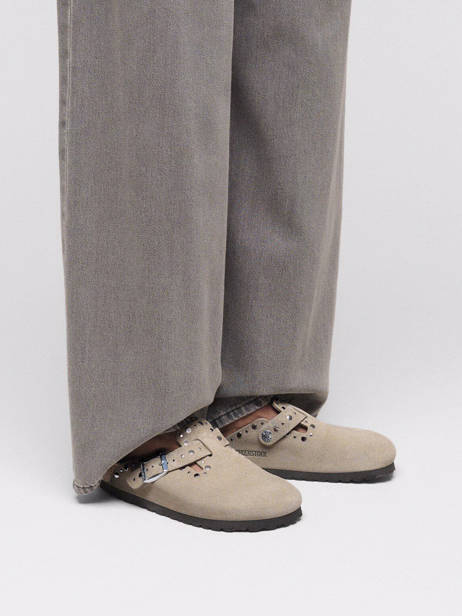 Slippers Boston Rivet In Leather Birkenstock Beige women 1030418 other view 1